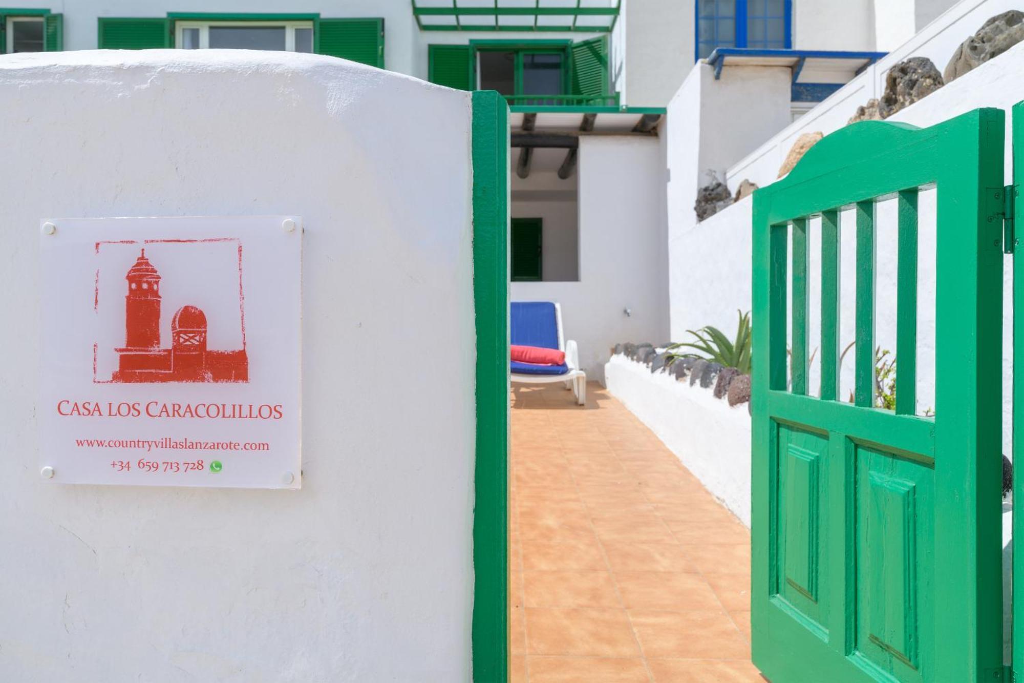Famara Caracolillos, La Casa Exterior photo